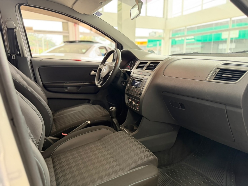 volkswagen spacefox 1.6 msi comfortline 8v flex 4p manual 201810