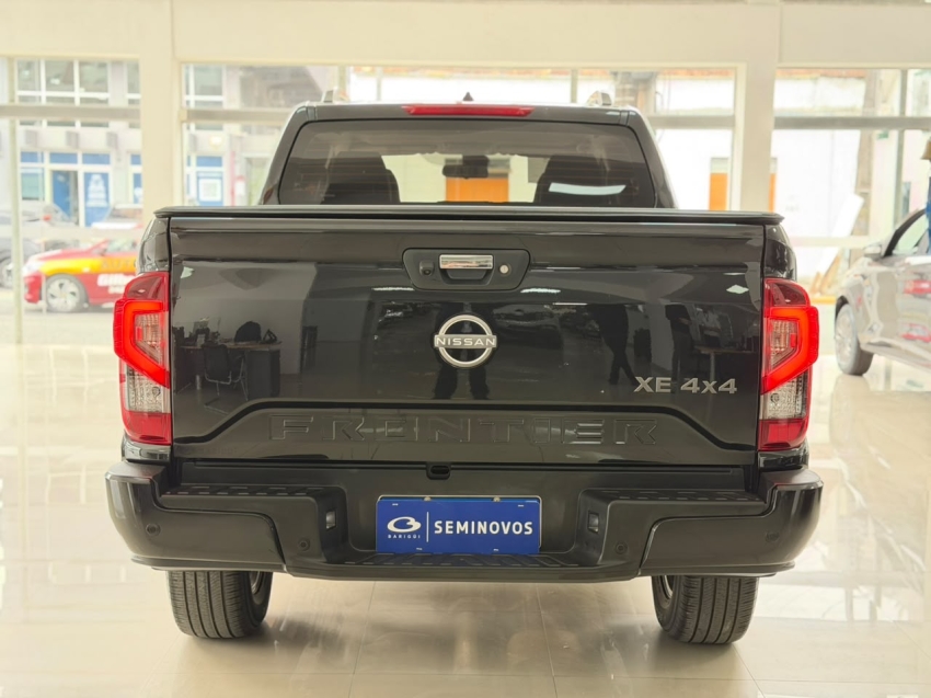 nissan frontier 2.3 16v turbo diesel xe cd 4x4 automatico 2.4 4p 20255