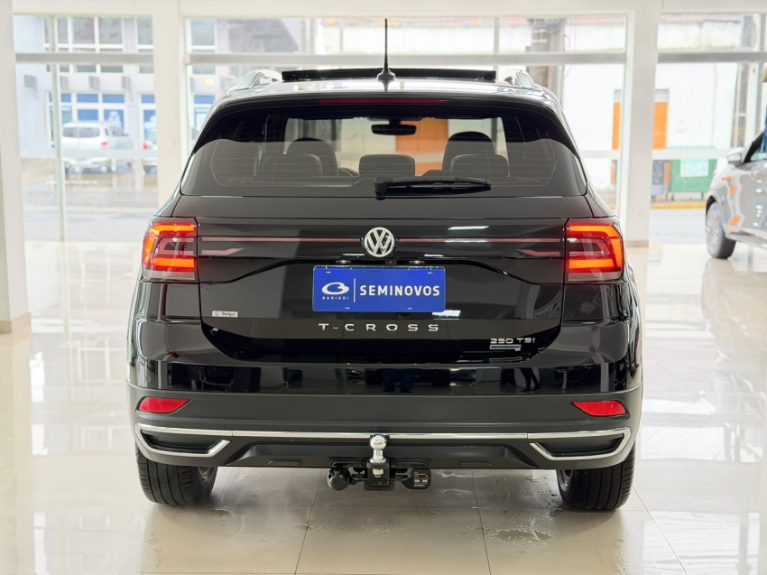 volkswagen t-cross 1.4 250 tsi total flex highline automatico 4p 20205