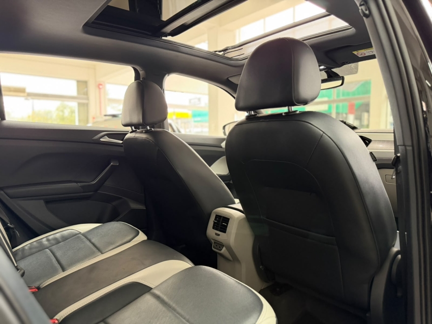 volkswagen t-cross 1.4 250 tsi total flex highline automatico 4p 202010