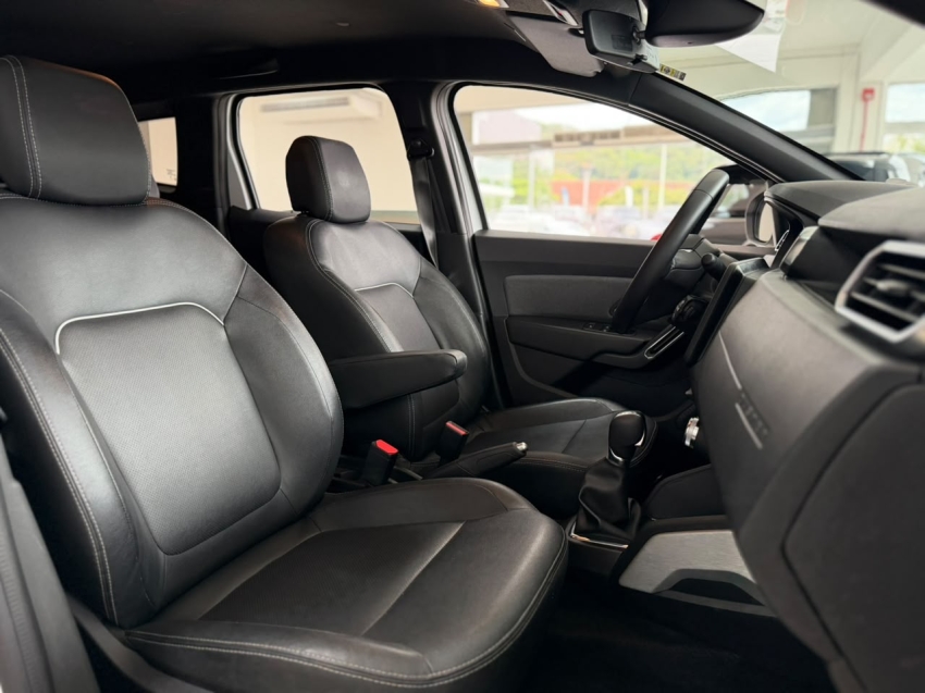 renault duster 1.3 tce flex iconic x-tronic 4p automatico 202410