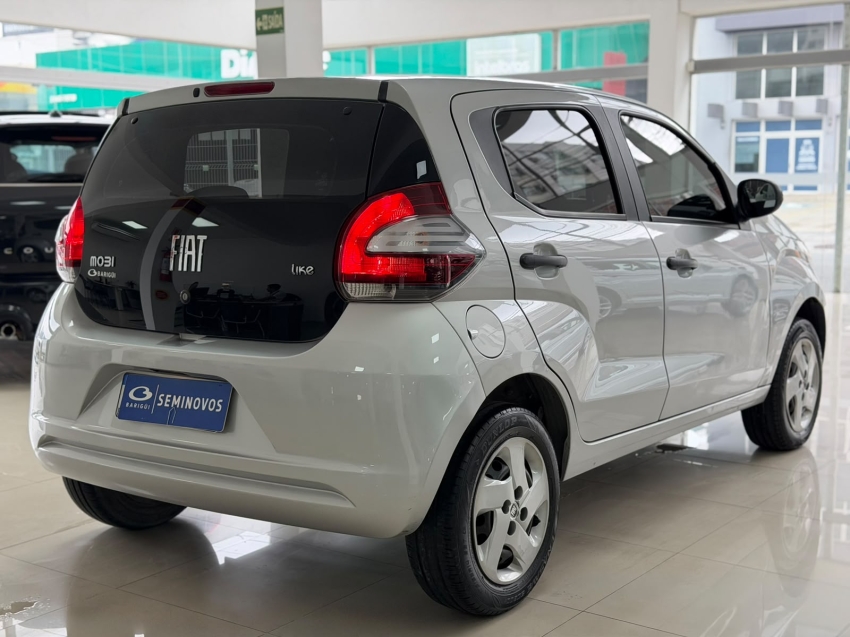 fiat mobi 1.0 evo flex like. manual 4p 20196