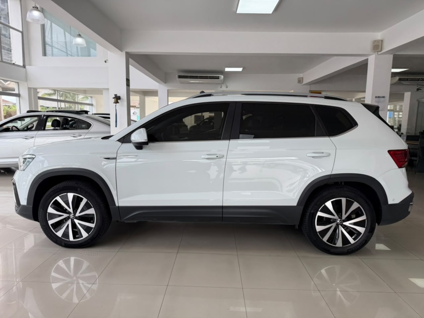 volkswagen taos 1.4 250 tsi total flex highline automatico 4p 20233