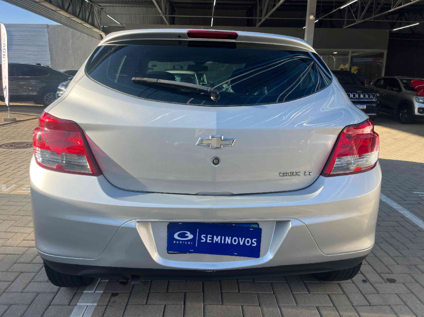 chevrolet onix 1.0 mpfi lt 8v flex 4p manual 20144