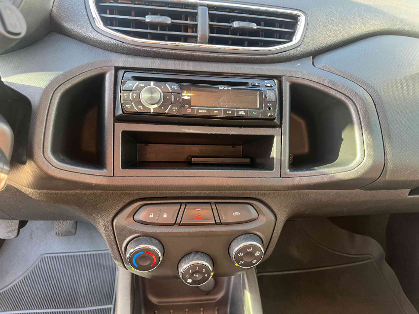 chevrolet onix 1.0 mpfi lt 8v flex 4p manual 201413