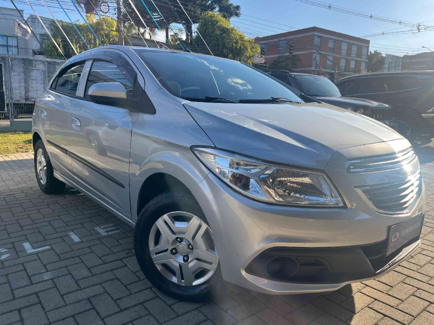 chevrolet onix 1.0 mpfi lt 8v flex 4p manual 20142