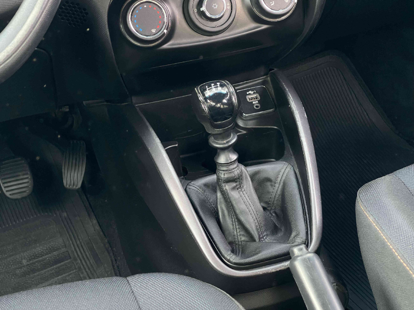 fiat argo 1.3 firefly flex trekking manual 2020