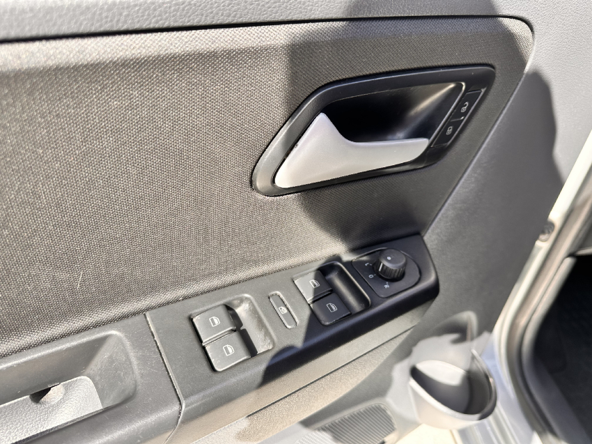 volkswagen fox 1.6 msi total flex connect 4p manual 2019
