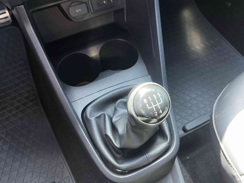 volkswagen saveiro 1.6 flex manual 2025