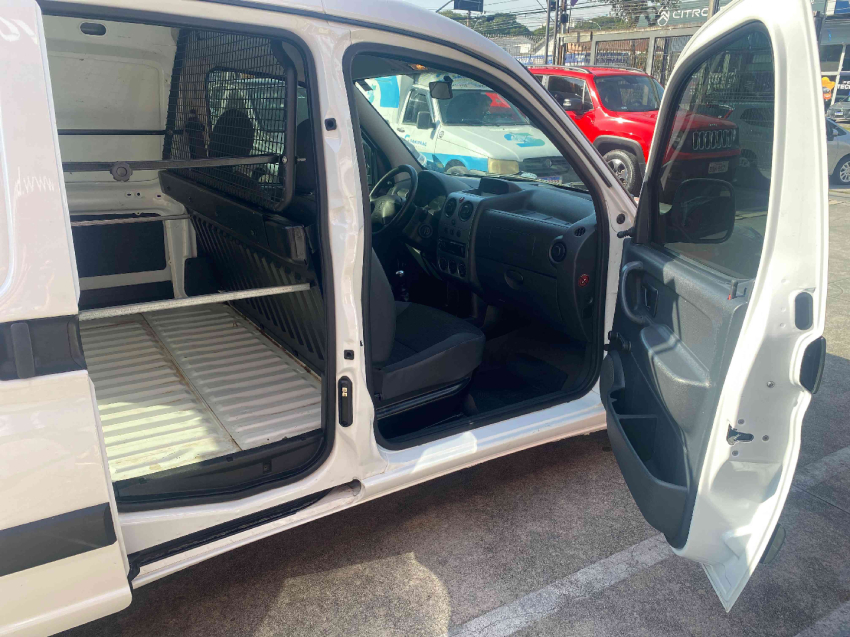 peugeot partner 1.6 furgao 800kg 16v flex 3p manual 2p 2019
