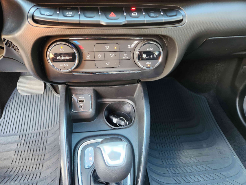 fiat cronos 1.3 firefly flex precision cvt 4p automatico 2025