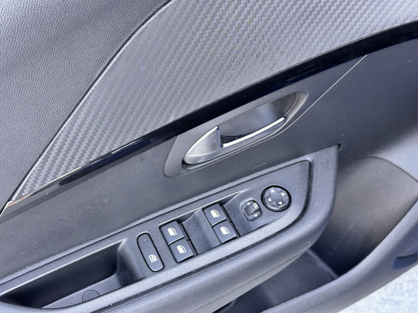 peugeot 208 1.0 firefly flex style manual 4p 2023