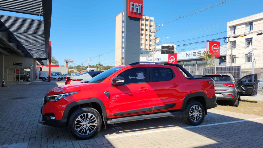 fiat strada 1.3 flex automatico 2023