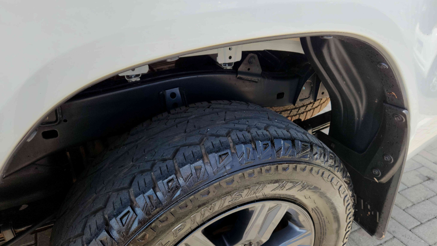 toyota hilux 2.8 d-4d turbo diesel cd sr 4x4 automatico 4p 2024