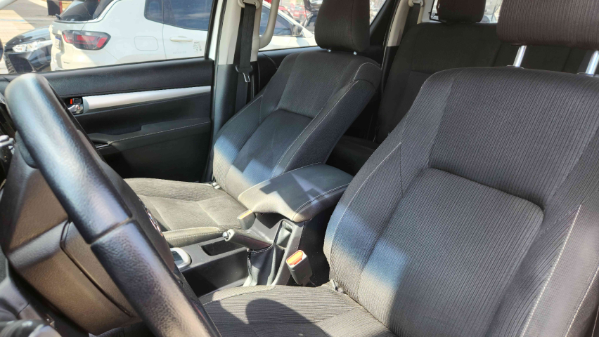 toyota hilux 2.8 d-4d turbo diesel cd sr 4x4 automatico 4p 2024