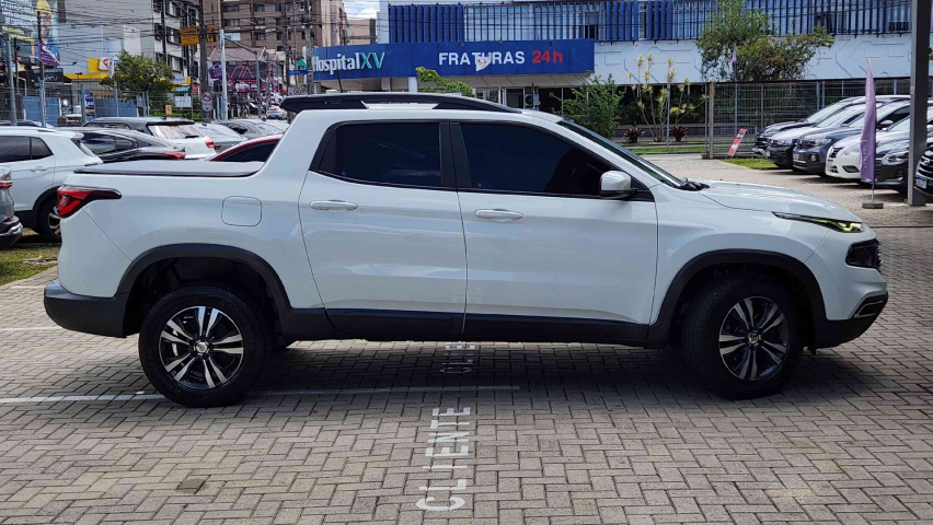 fiat toro 1.3 turbo 270 flex freedom at6 2.0 diesel 4p automatico 2022