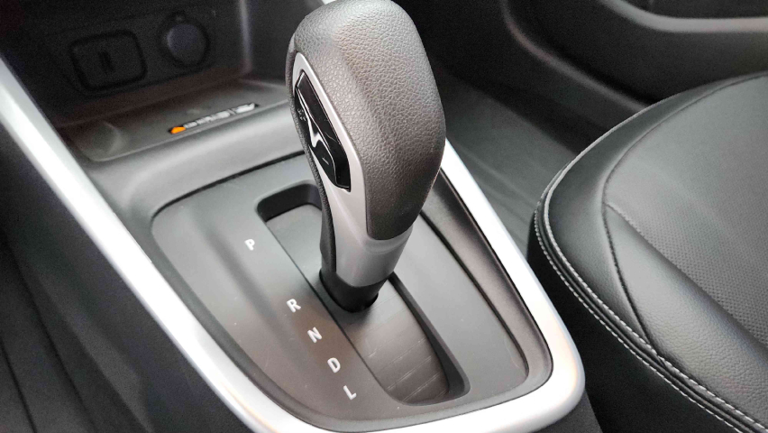 chevrolet onix 1.0 turbo flex plus premier automatico 4p 2025