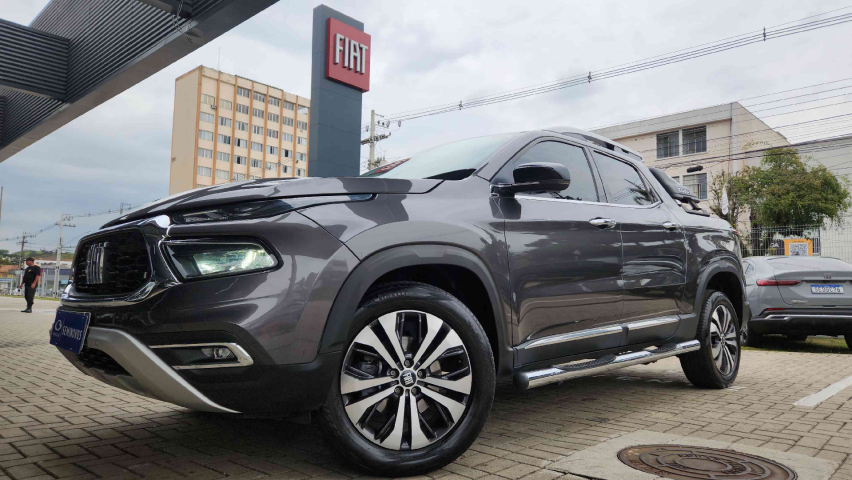 fiat toro 1.3 turbo 270 flex volcano at6 4p automatico 2024