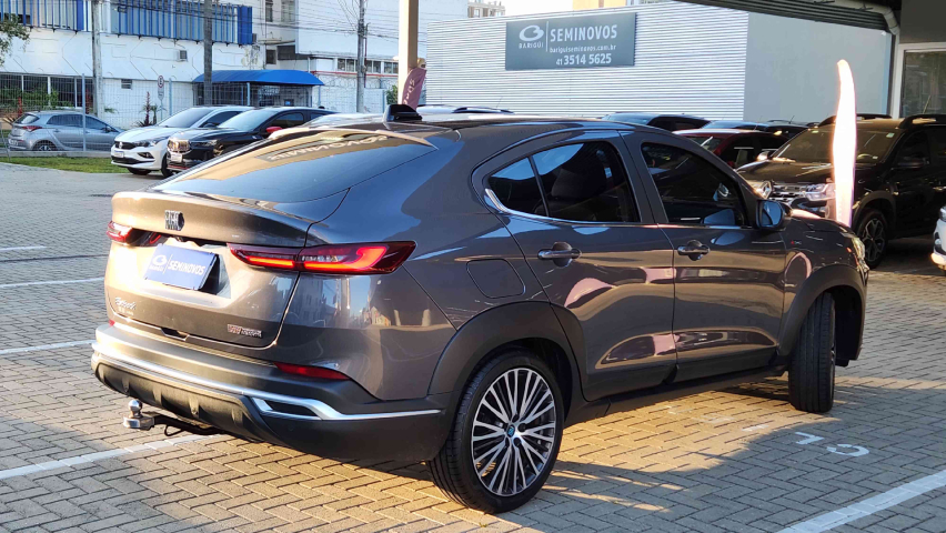 fiat fastback 1.3 turbo 270 flex limited edition at6 4p automatico 20244