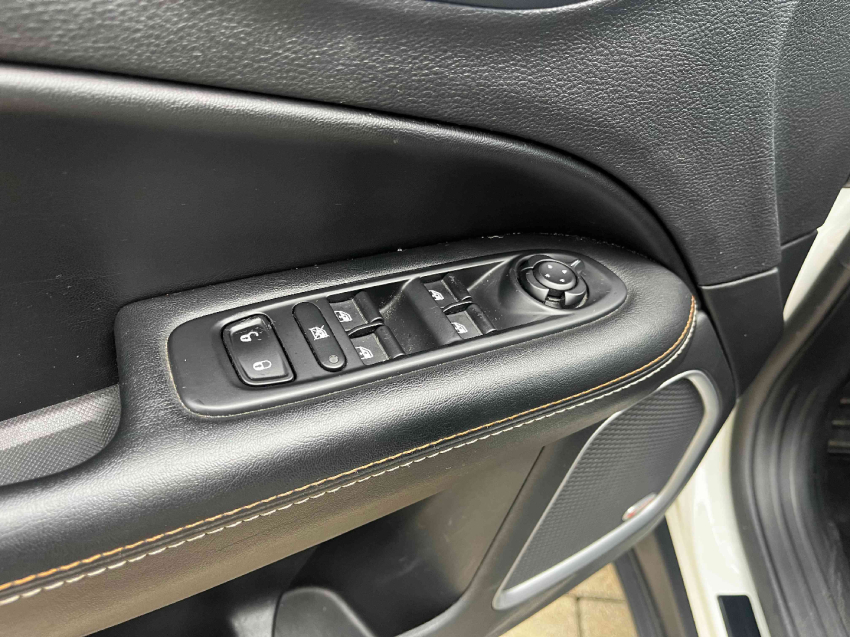 jeep compass 2.0 16v flex longitude automatico 4p 201812