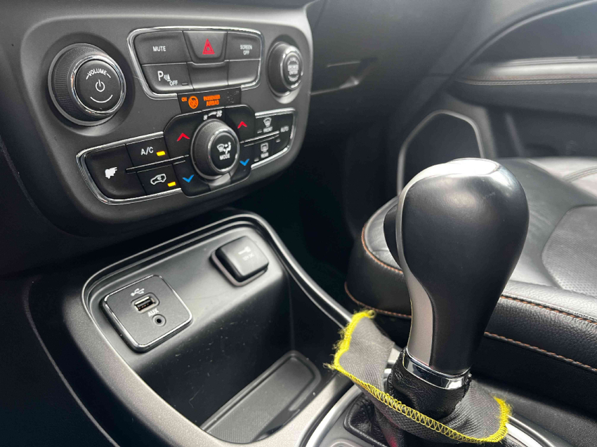 jeep compass 2.0 16v flex longitude automatico 4p 201817