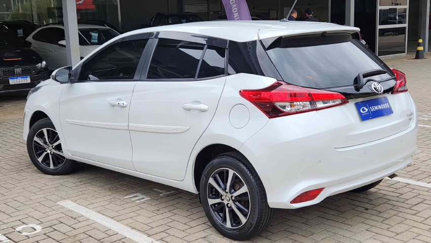 toyota yaris 1.5 flex automatico 20227