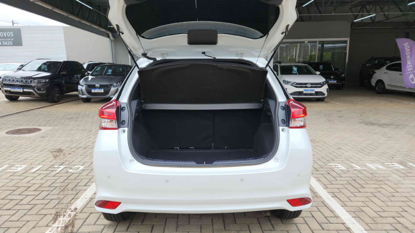 toyota yaris 1.5 flex automatico 20226