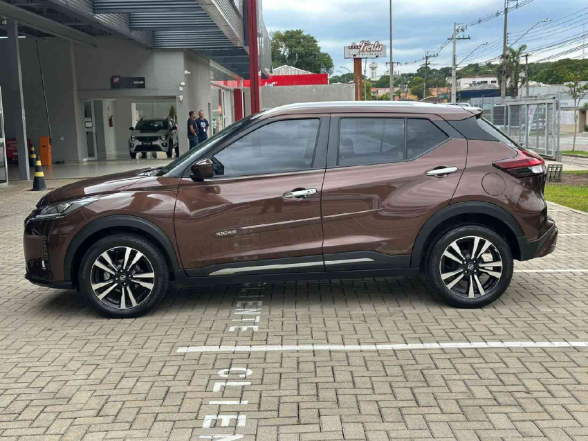 nissan kicks 1.6 flex automatico 20228