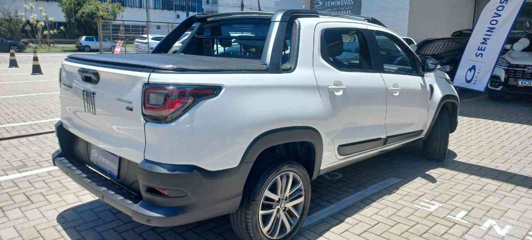 fiat strada 1.3 firefly flex volcano cd cvt 4p automatico 20254