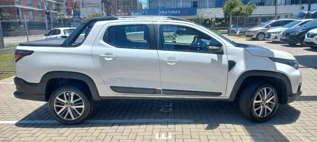 fiat strada 1.3 firefly flex volcano cd cvt 4p automatico 20253