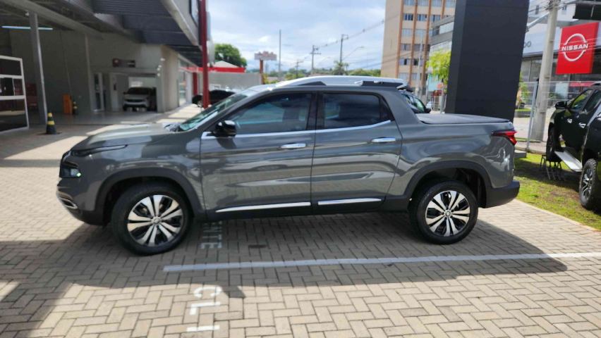 fiat toro 2.0 16v turbo diesel volcano 4wd at9 4p automatico 20258