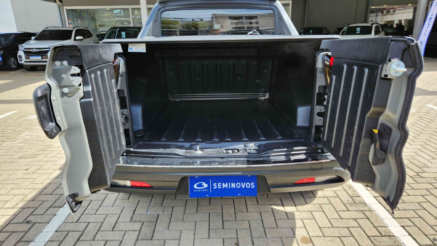 fiat toro 2.0 16v turbo diesel volcano 4wd at9 4p automatico 20256