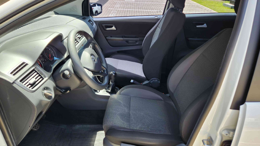 volkswagen fox 1.6 msi total flex connect 4p manual 202113