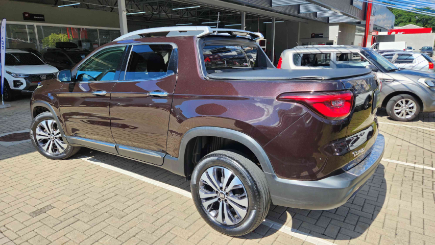 fiat toro 1.3 turbo 270 flex volcano at6 4p automatico 20227