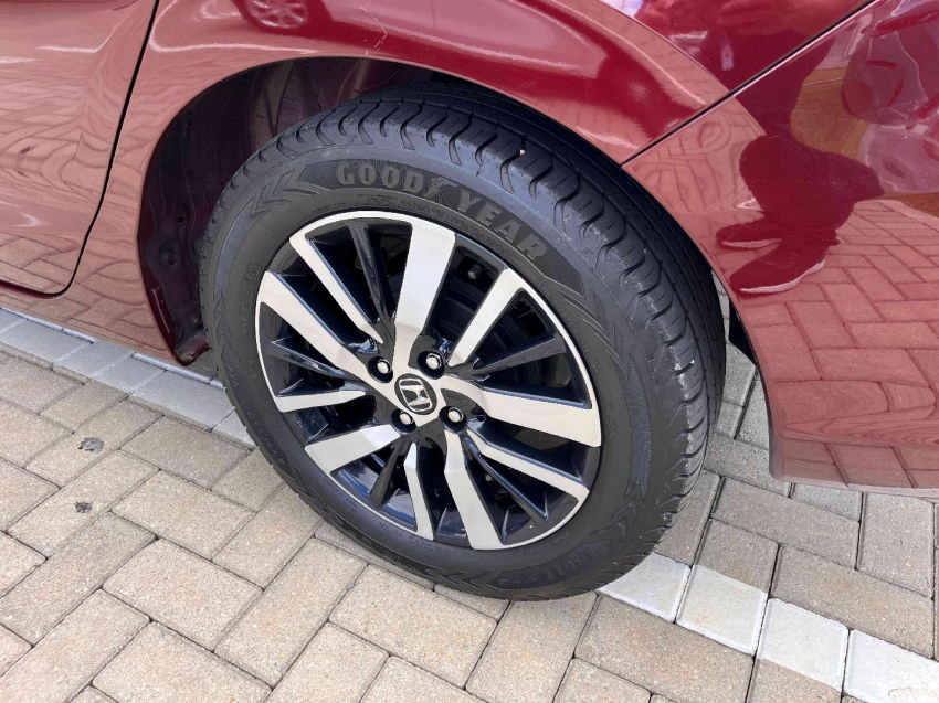 honda city 1.5 i-vtec flex hatch touring cvt 4p automatico 20228