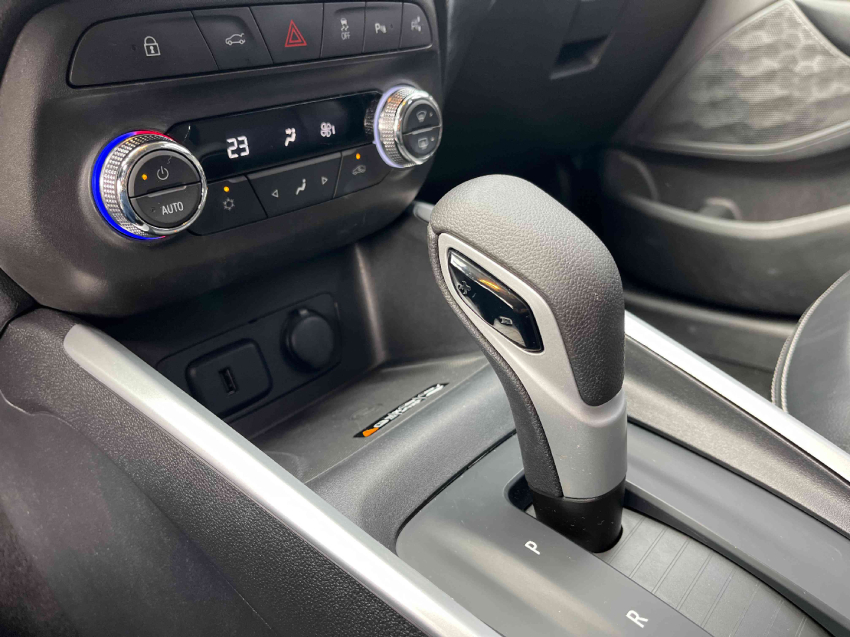 chevrolet onix 1.0 turbo flex premier automatico 4p 202416