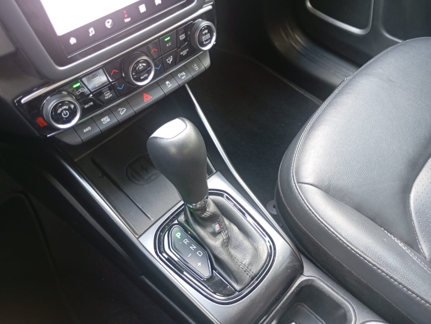 fiat toro 2.0 16v turbo diesel volcano 4wd at9 4p automatico 202416