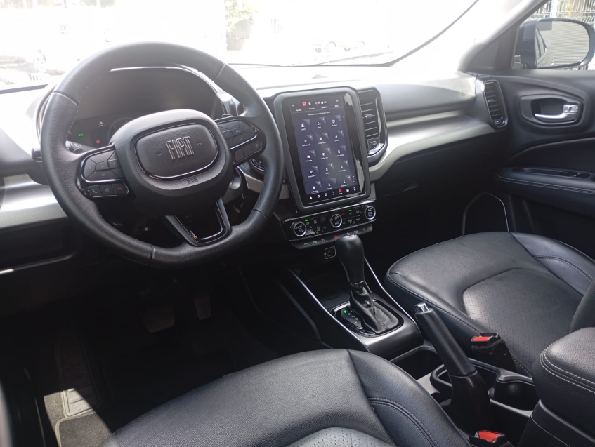 fiat toro 2.0 16v turbo diesel volcano 4wd at9 4p automatico 202410