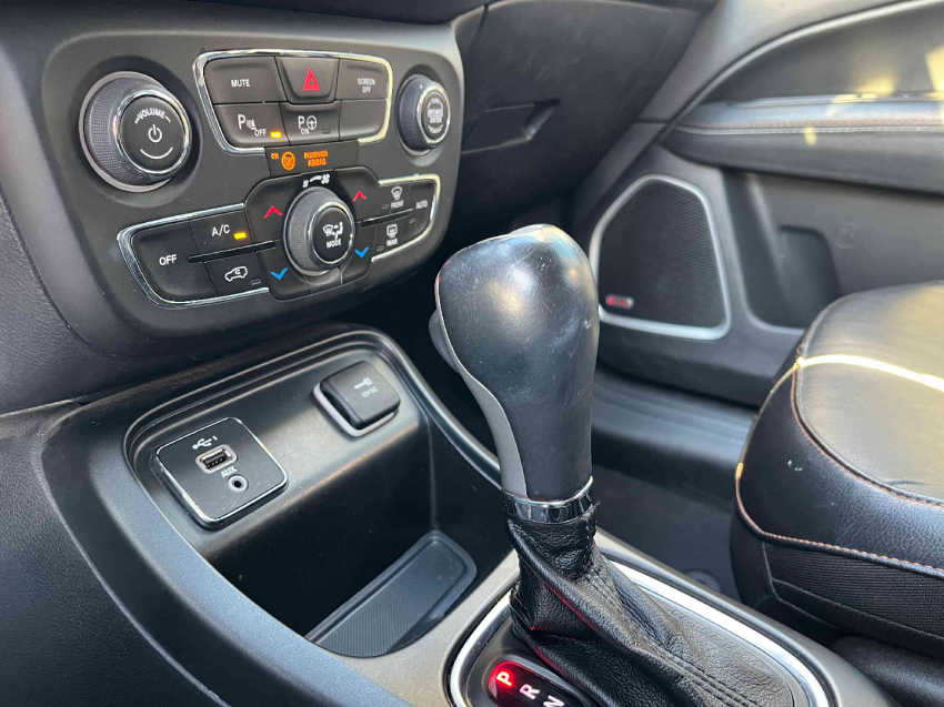 jeep compass 2.0 16v flex longitude automatico 5p 202016