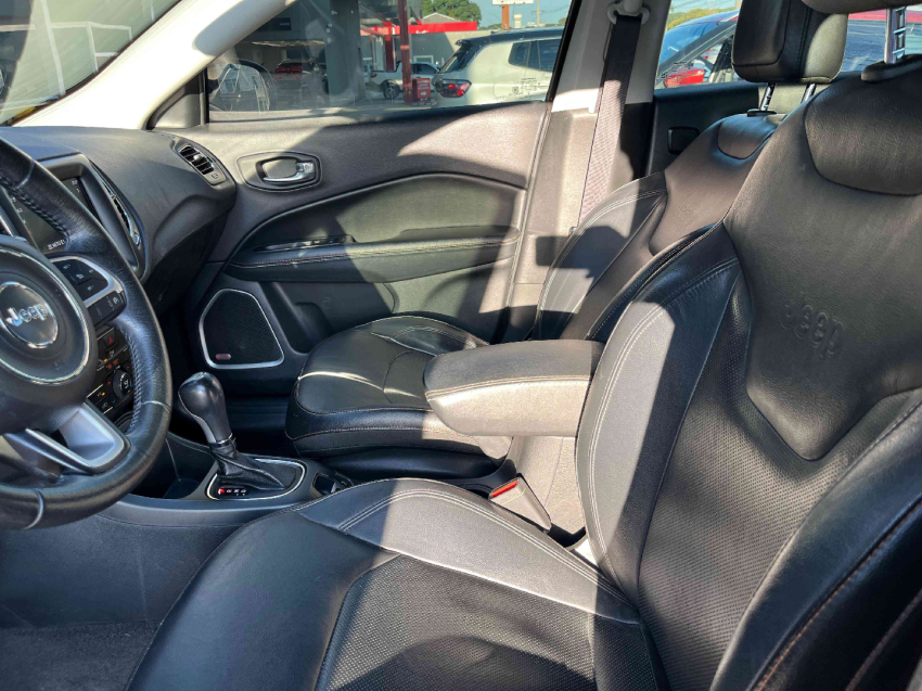 jeep compass 2.0 16v flex longitude automatico 5p 202012