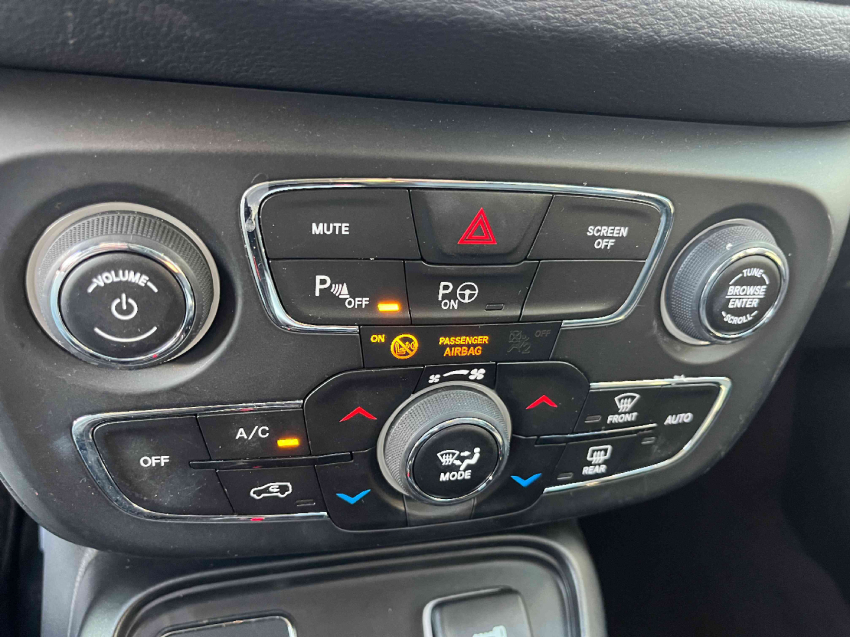 jeep compass 2.0 16v flex longitude automatico 5p 202015