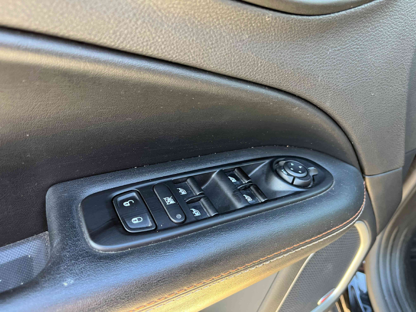 jeep compass 2.0 16v flex longitude automatico 5p 202011