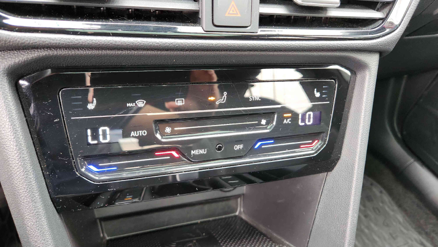 volkswagen taos 1.4 250 tsi total flex highline automatico 4p 202417