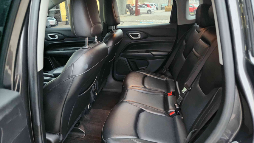jeep compass 1.3 t270 turbo flex longitude at6 4p automatico 202210