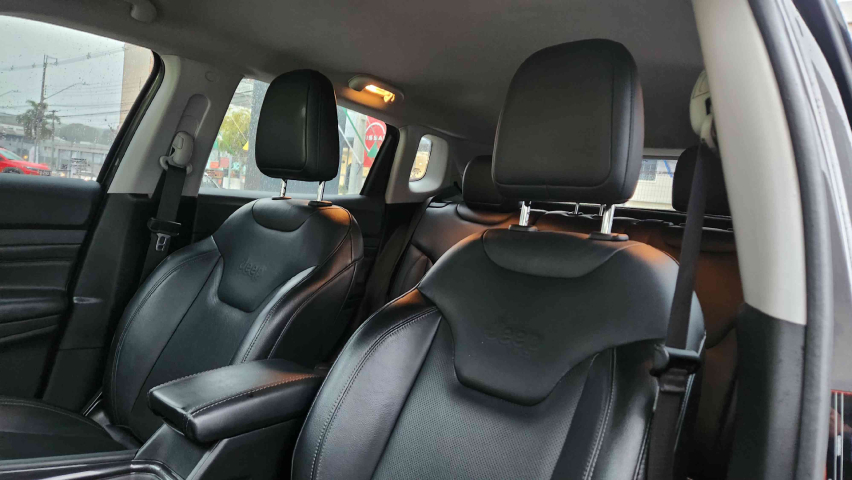 jeep compass 1.3 t270 turbo flex longitude at6 4p automatico 202214
