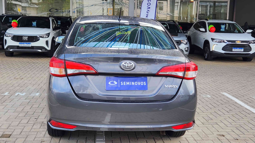 yaris sedan xl 1.5 cvt flex automatico 2024/255