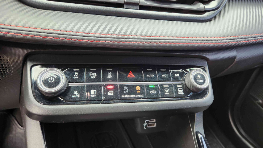 fiat fastback 1.3 turbo 270 flex abarth at6 4p automatico 202418