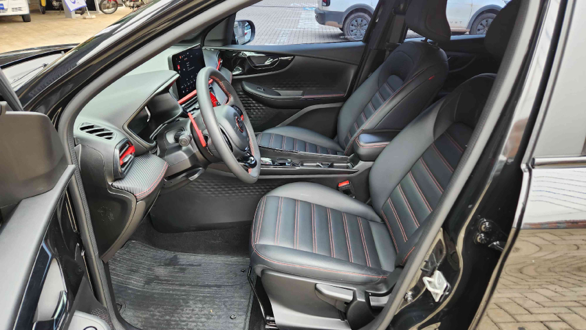 fiat fastback 1.3 turbo 270 flex abarth at6 4p automatico 202413