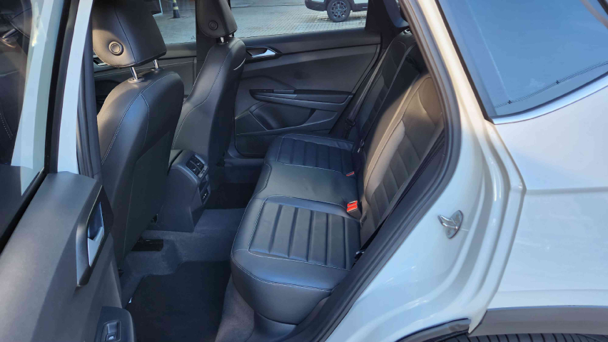 volkswagen taos 1.4 250 tsi total flex highline automatico 5p 202310