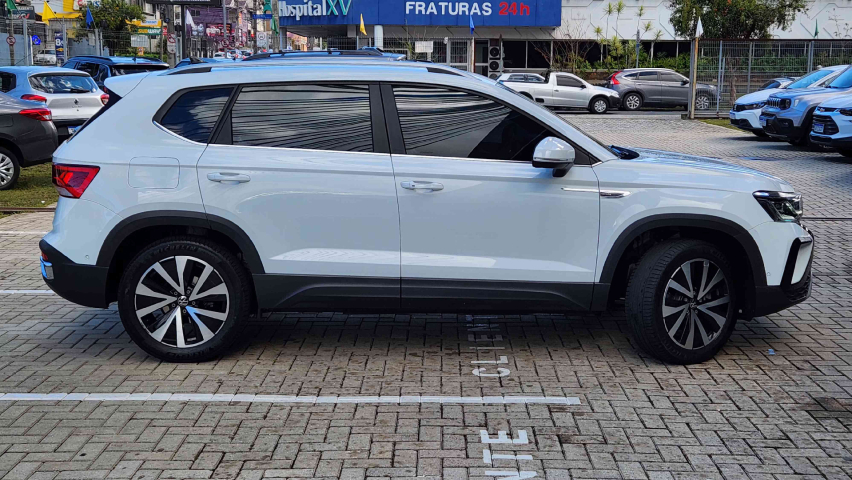 volkswagen taos 1.4 250 tsi total flex highline automatico 5p 20233